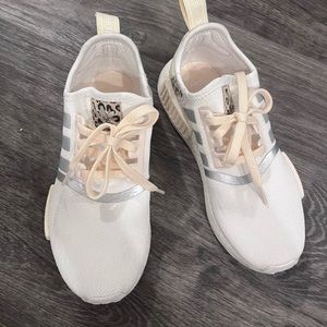 Adidas leopard shoes